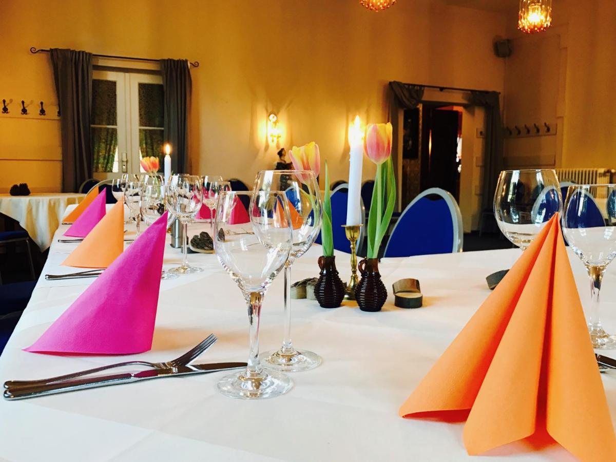 Zu Den Linden - Radebeul Pension Mit Restaurant Εξωτερικό φωτογραφία