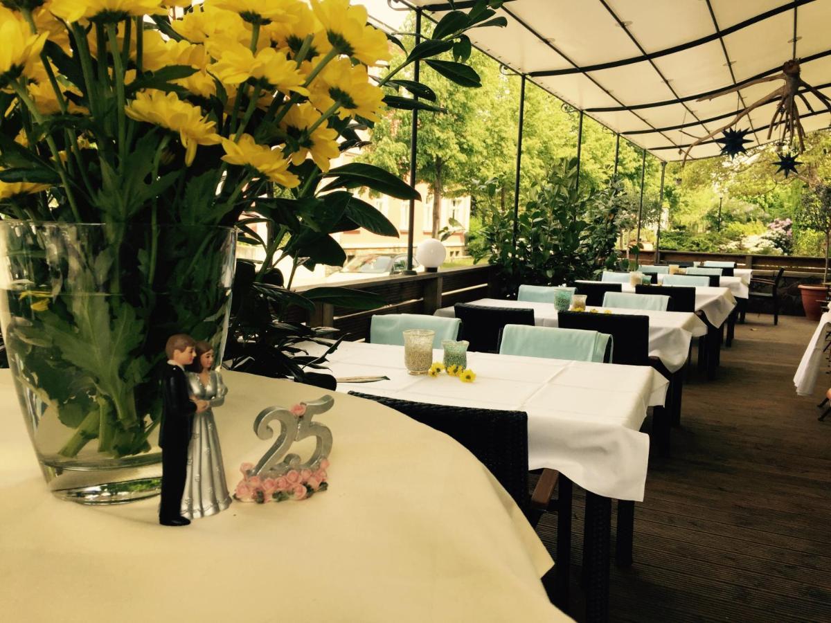 Zu Den Linden - Radebeul Pension Mit Restaurant Εξωτερικό φωτογραφία